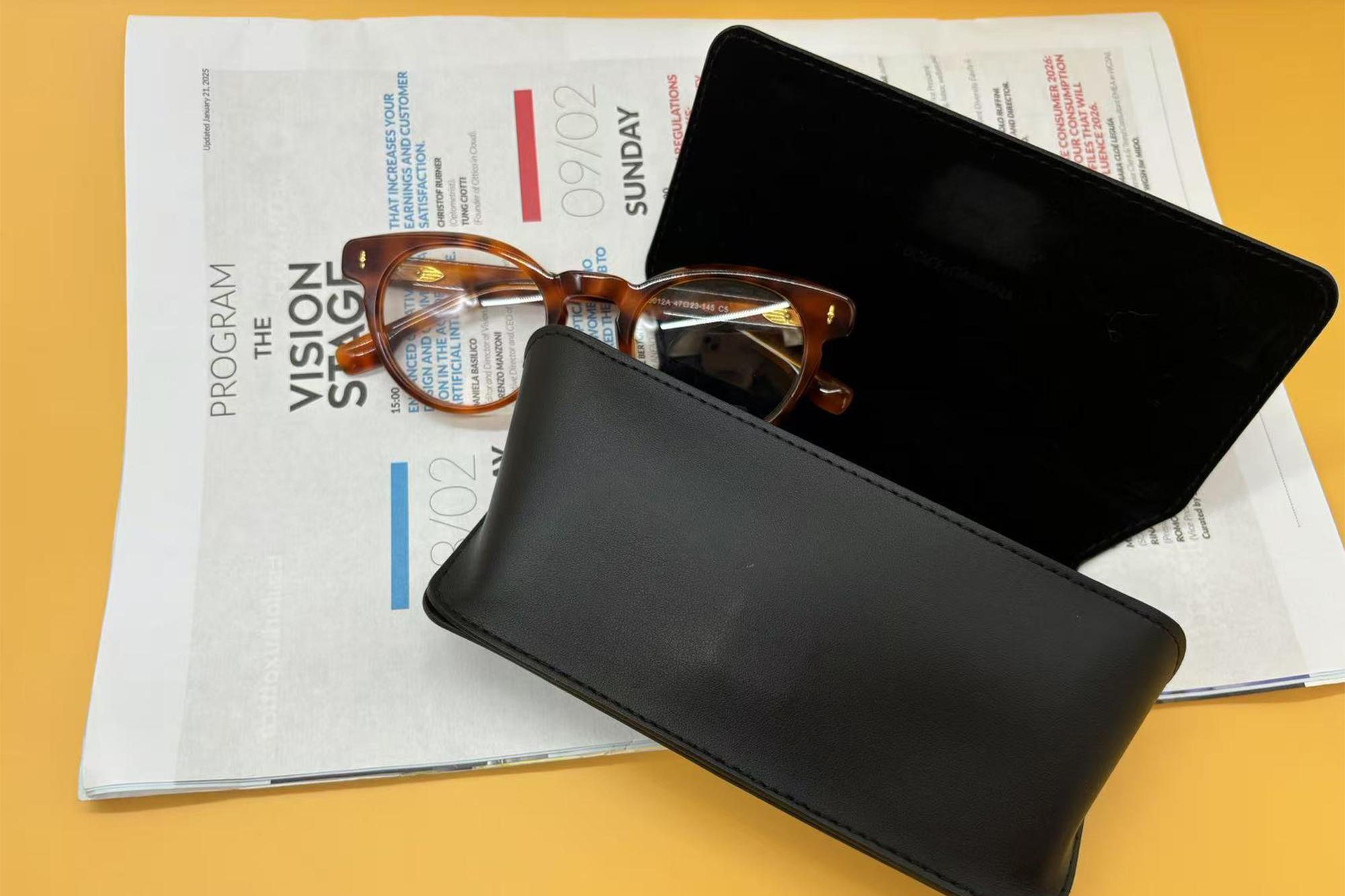 Luxury Leather Soft Eyeglass Case - Stylish & Protective Estojo de óculos macio de couro luxuoso - elegante e protetor