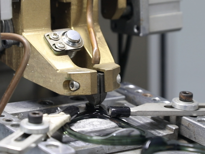 Detalhes da dobradiça do prego